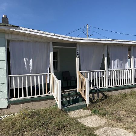 Queen Anne'S Revenge At The Beach Cottage Kitty Hawk Ngoại thất bức ảnh